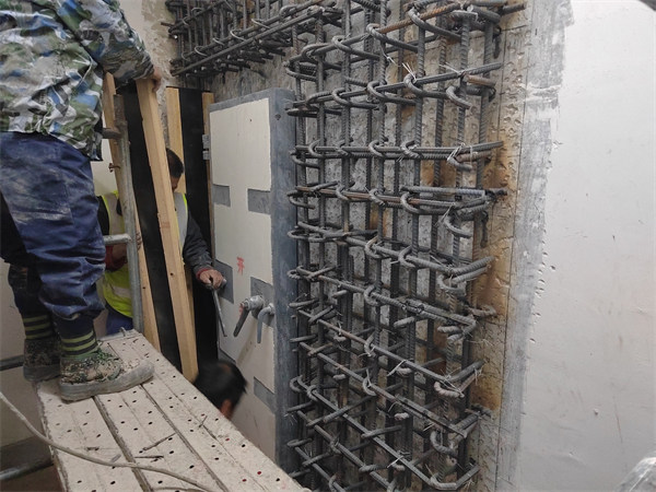 環縣南門甕城商業綜合體建設項目(一，三期)地下室開洞加固工程